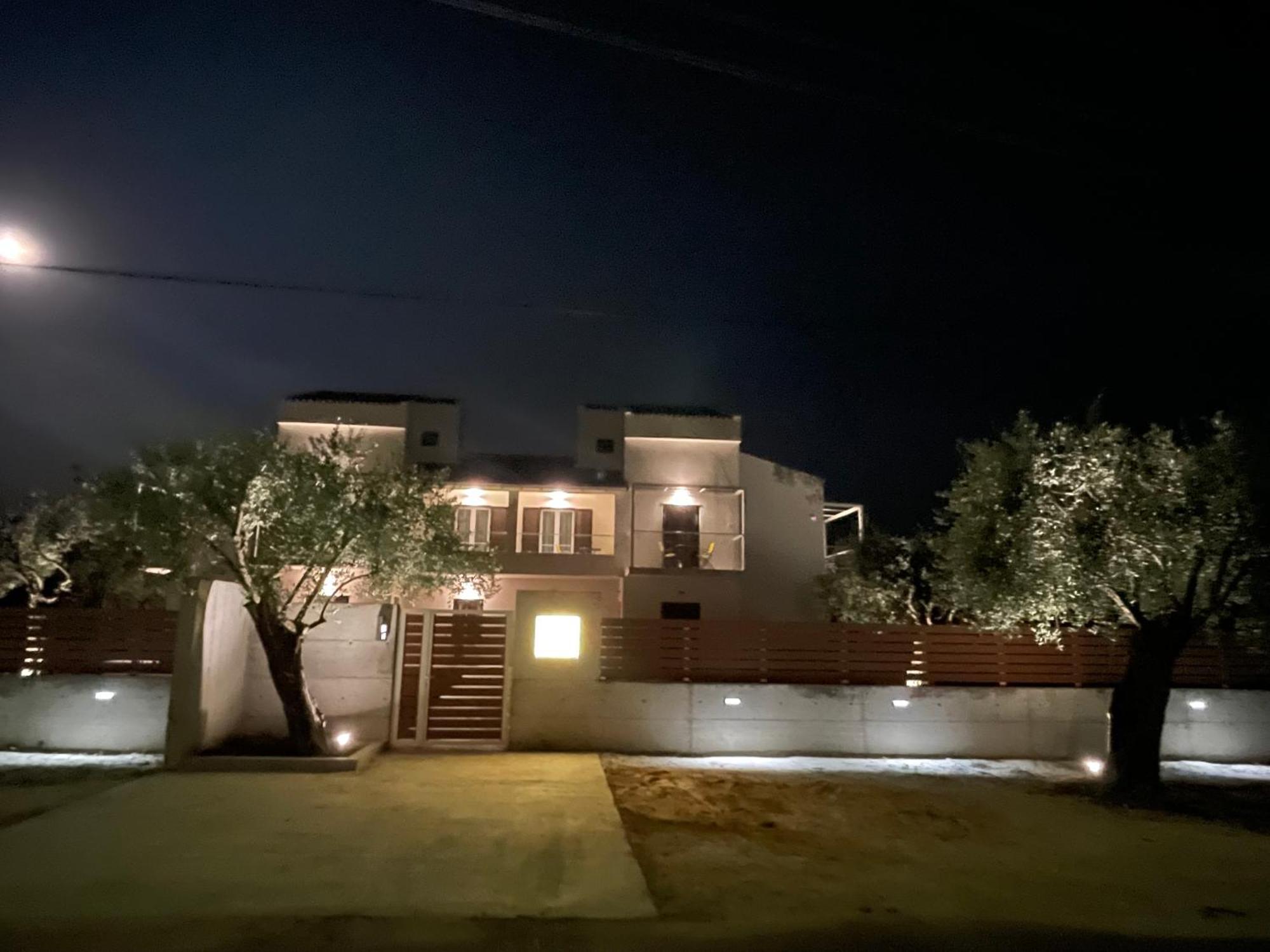 Villa Rodelia 1 Рода Екстериор снимка